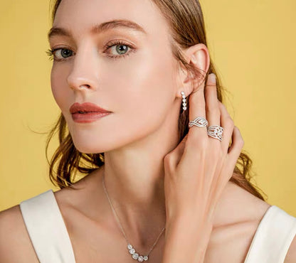 The Line Classic Elegant Ring
