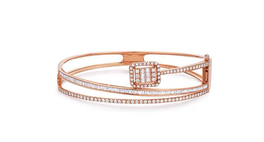 Unique elegant rose natural diamond bangle